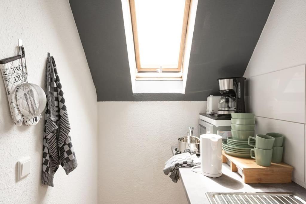 - Nice New York Apartment In The Heart Of Duisburg - Betten & Sofa - 5 Mins Central Station Hbf - Big Tv & Wifi - Ngoại thất bức ảnh